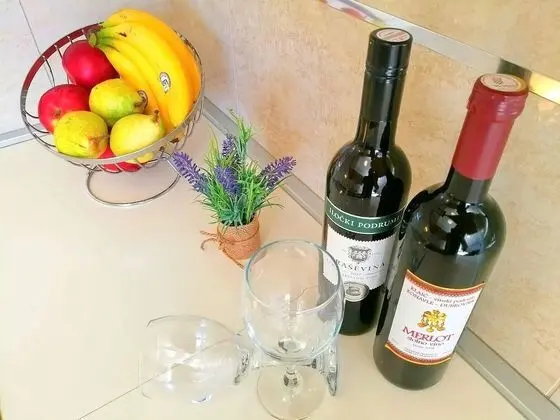 Apart Daire (Two Bedroom Apartment with Balcony an)