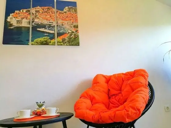 Apart Daire (Two Bedroom Apartment with Balcony an)