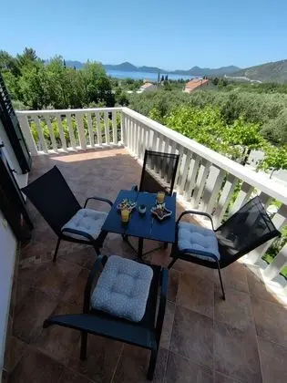 Apart Daire (Two Bedroom Apartment with Terrace an)