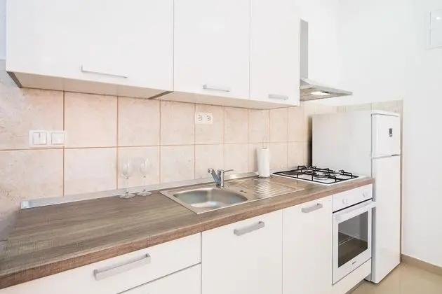 Apart Daire, 1 Yatak Odası, Teras, Zemin Kat