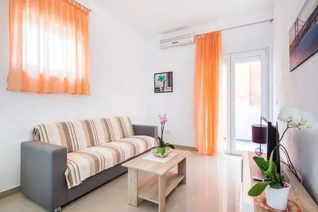 Apart Daire, 1 Yatak Odası, Teras, Zemin Kat