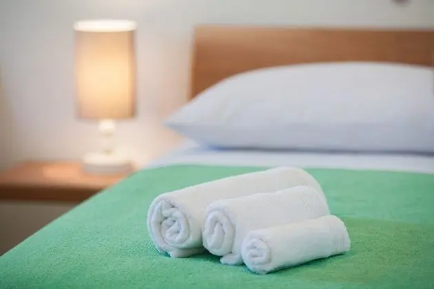 Apart Daire, 2 Yatak Odası, Teras, Bahçeli