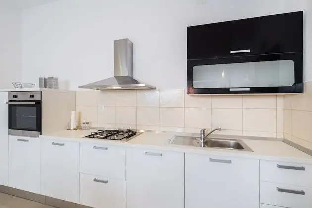 Apart Daire, 2 Yatak Odası, Teras, Bahçeli