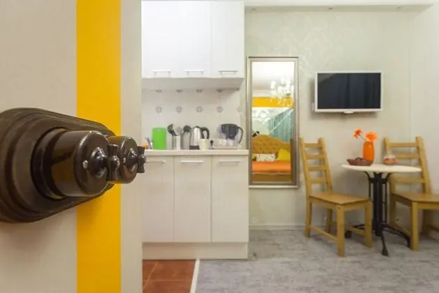 Design Apart Daire, 1 Büyük (Queen) Boy Yatak, Engellilere Uygun (9-1)