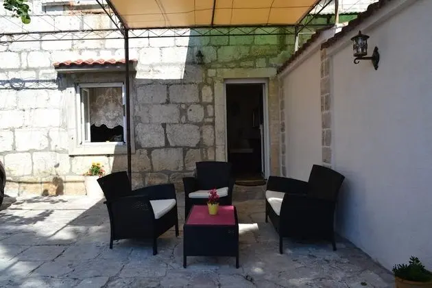 Classic Apart Daire, Deniz Manzaralı
