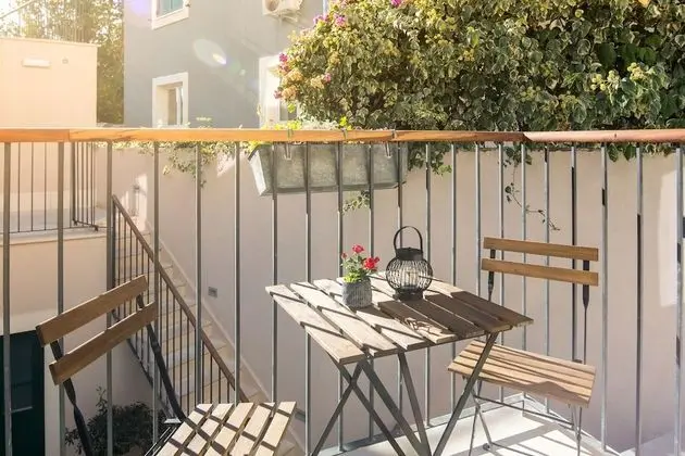 Stüdyo Süit, Balkon, Avlu Manzaralı