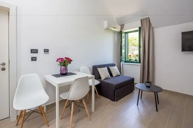 Stüdyo Süit, Balkon, Avlu Manzaralı