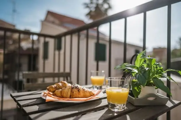 Stüdyo Süit, Balkon, Avlu Manzaralı