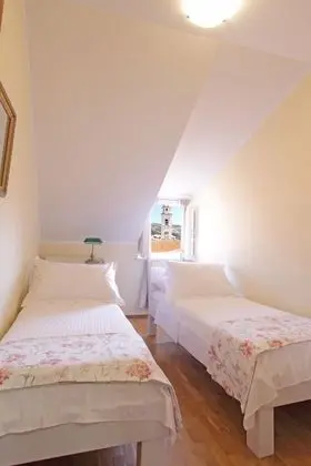 Apart Daire, 2 Yatak Odası (2)