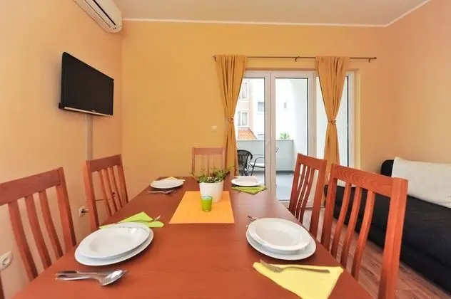 Apart Daire, 2 Yatak Odası (1)