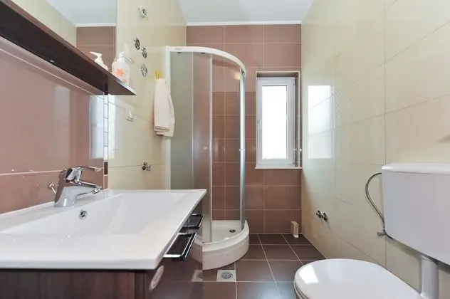 Apart Daire, 2 Yatak Odası (4)