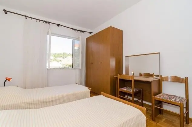 Apart Daire (Four-Bedroom Apartment)