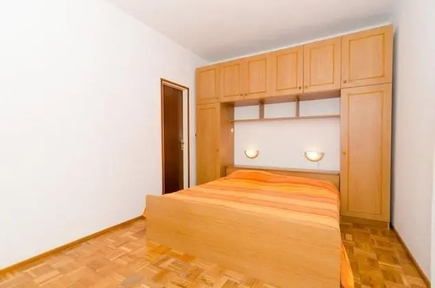 Apart Daire (Four-Bedroom Apartment)