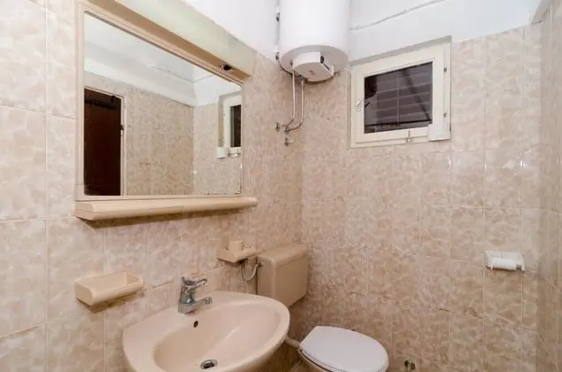 Apart Daire (Four-Bedroom Apartment)