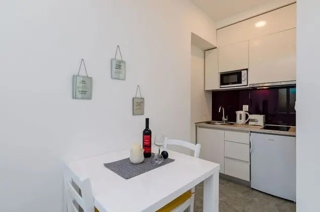 Stüdyo (Studio Apartment with Terrace)
