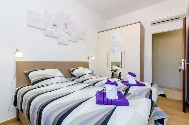 Apart Daire (One Bedroom Apartment with Balcony an)