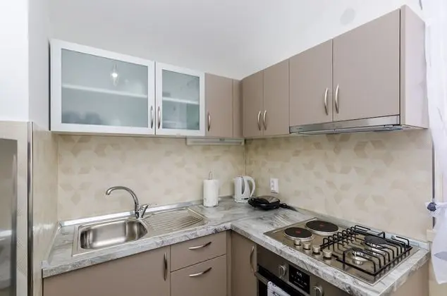 Apart Daire (One Bedroom Apartment with Balcony an)