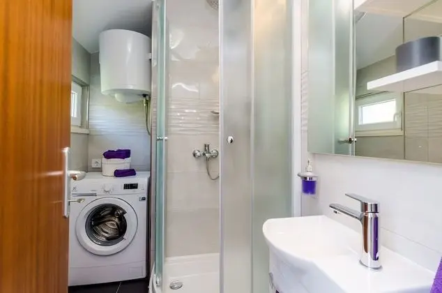 Apart Daire (One Bedroom Apartment with Balcony an)