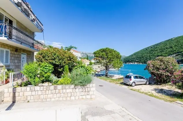 Apart Daire (One Bedroom Apartment with Balcony an)