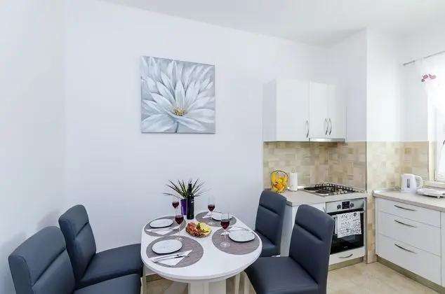 Apart Daire (Two Bedroom Apartment with Balcony an)