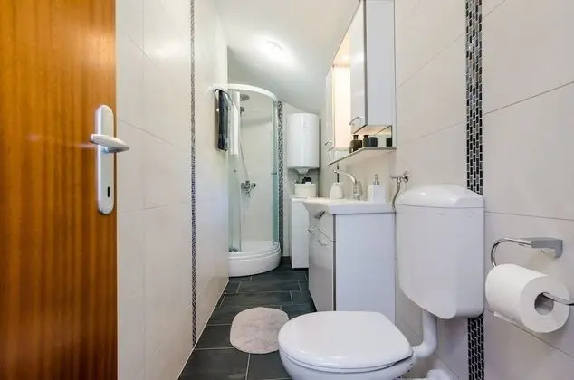 Apart Daire (Two Bedroom Apartment with Balcony an)