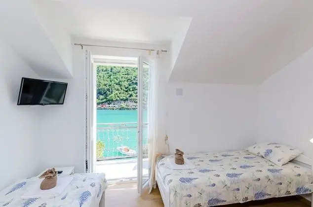 Apart Daire (Two Bedroom Apartment with Balcony an)