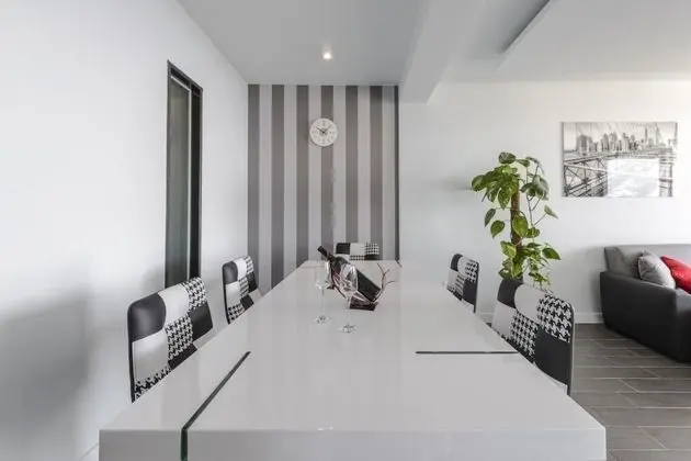 Apart Daire (Two Bedroom Apartment with Balcony an)