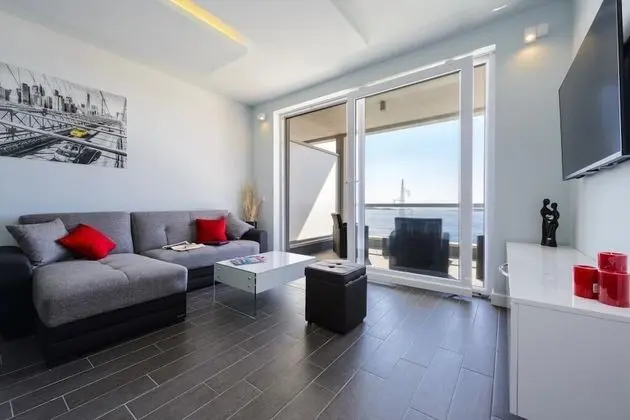 Apart Daire (Two Bedroom Apartment with Balcony an)