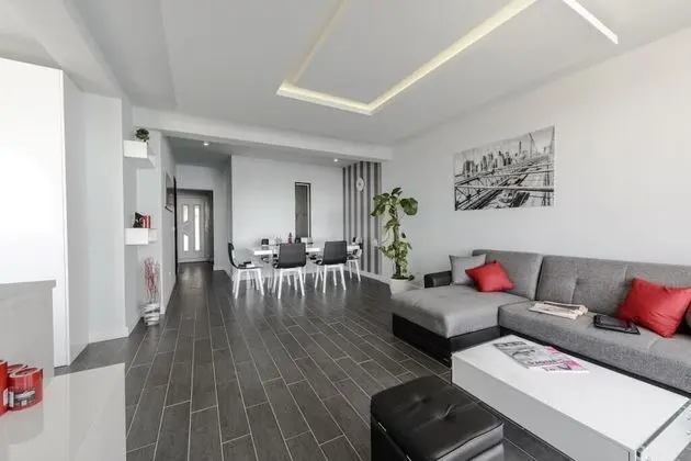Apart Daire (Two Bedroom Apartment with Balcony an)