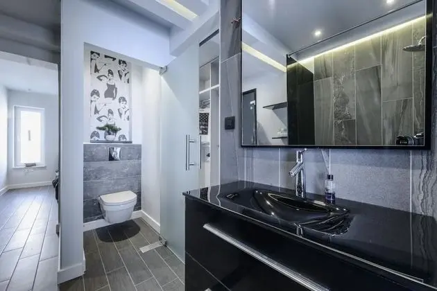 Apart Daire (Two Bedroom Apartment with Balcony an)