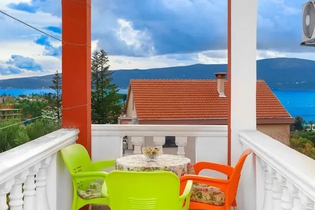 Stüdyo, Deniz Manzaralı (3 adults)