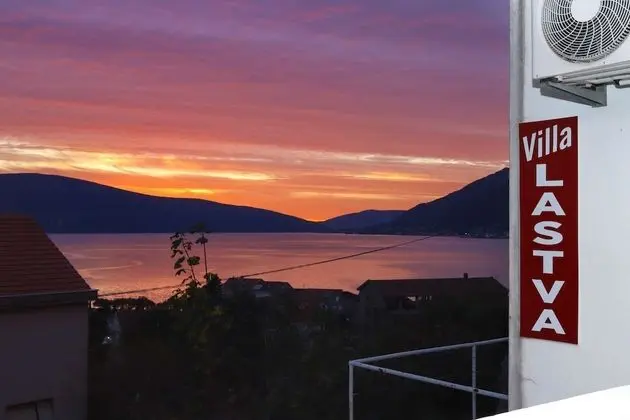Stüdyo, Deniz Manzaralı (3 adults)