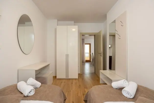 Apart Daire, 2 Yatak Odası, Deniz Manzaralı