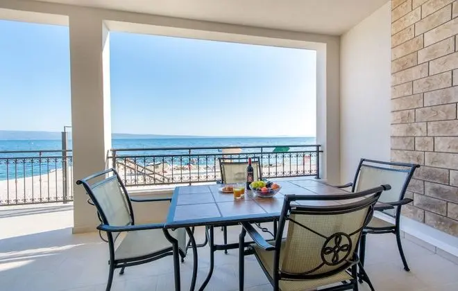 Classic Stüdyo, Deniz Manzaralı