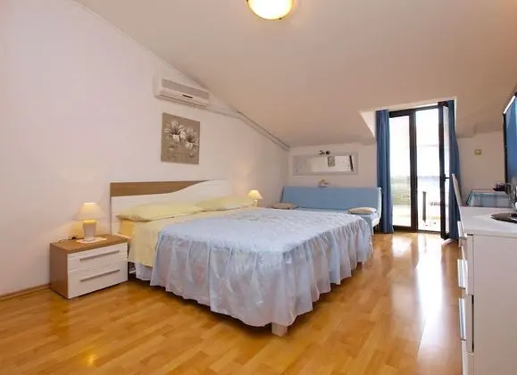 Apart Daire, 1 Yatak Odası (1048/3910)