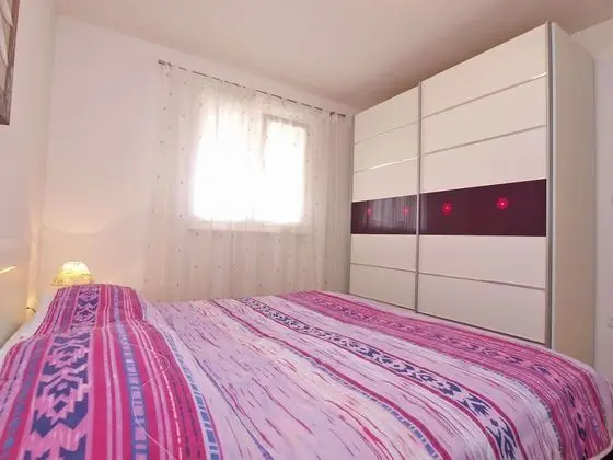 Apart Daire, 2 Yatak Odası (1048/3908)