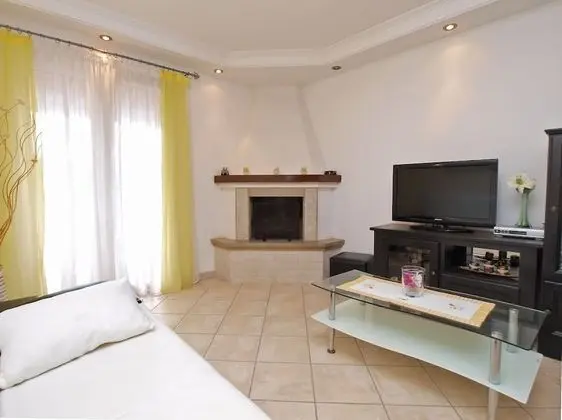 Apart Daire, 2 Yatak Odası (1048/3908)