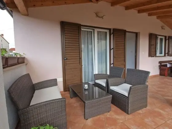 Apart Daire, 2 Yatak Odası (1048/3908)