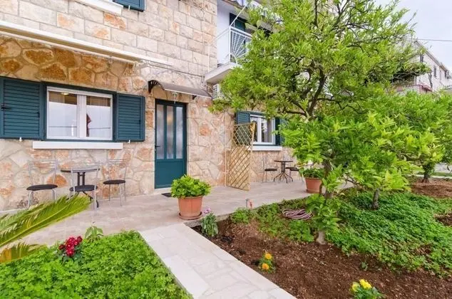 Apart Daire (One-Bedroom Apartment -Lara)