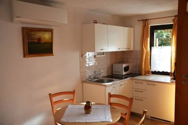 Apart Daire, Zemin Kat