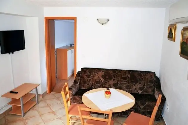 Apart Daire, Zemin Kat