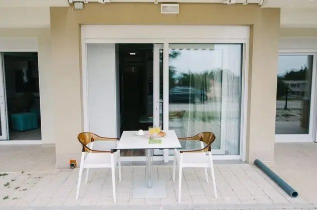 Apart Daire (Leone  Ostojic 2)