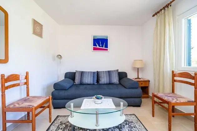 Apart Daire (Three-Bedroom Apartment)