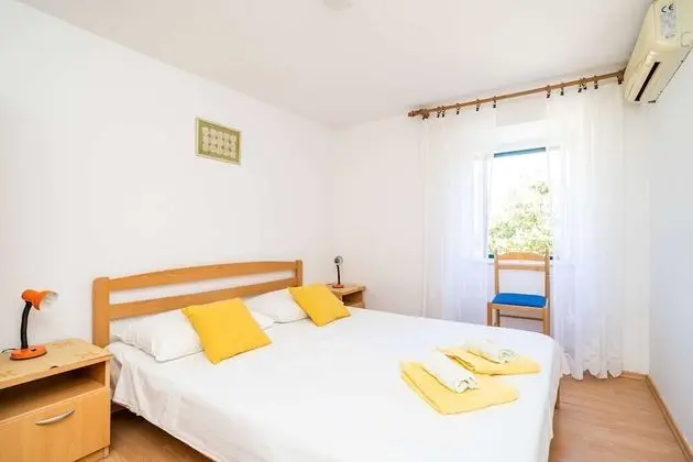 Apart Daire (Three-Bedroom Apartment)