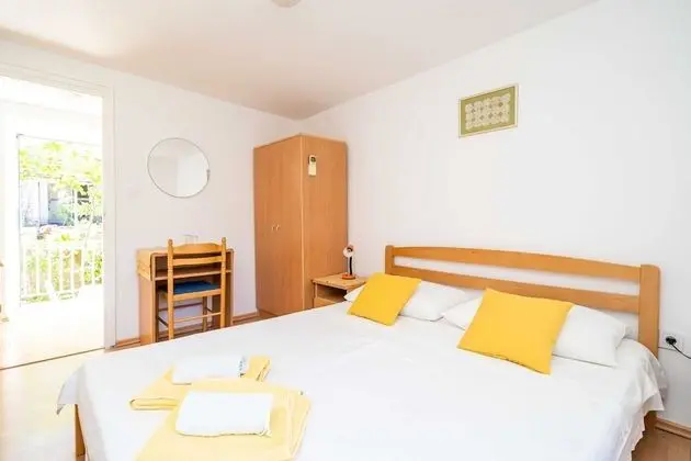Apart Daire (Three-Bedroom Apartment)