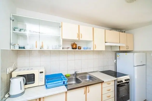 Apart Daire (Three-Bedroom Apartment)