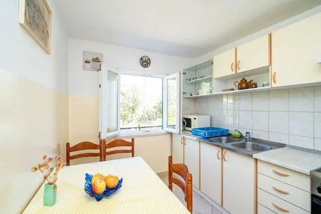 Apart Daire (Three-Bedroom Apartment)