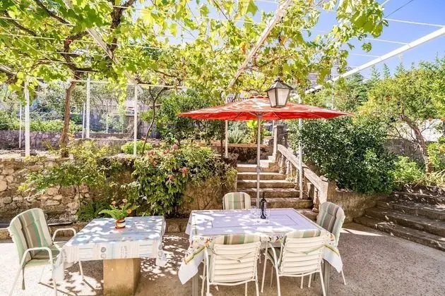 Apart Daire (Three-Bedroom Apartment)