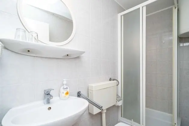 Apart Daire (Three-Bedroom Apartment)