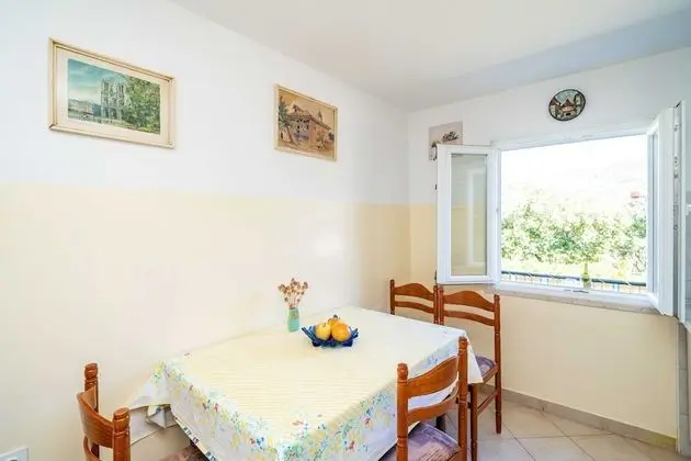 Apart Daire (Three-Bedroom Apartment)